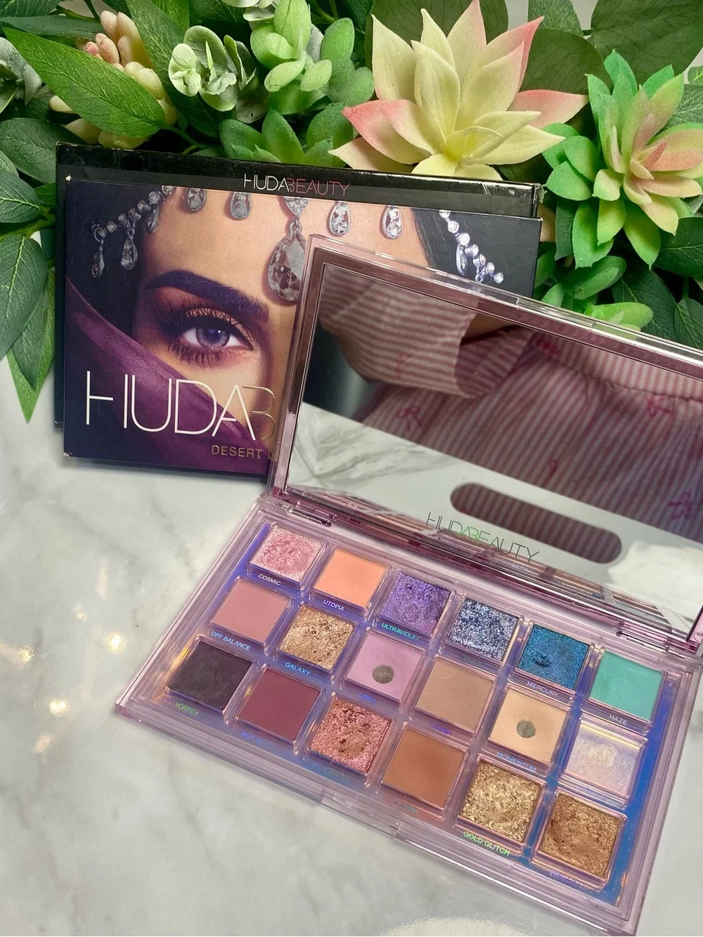 Huda Beauty Mercury Retrograde Eyeshadow Palette
